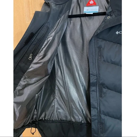 Columbia Down Jacket, black, size medium - Picture 8 of 9